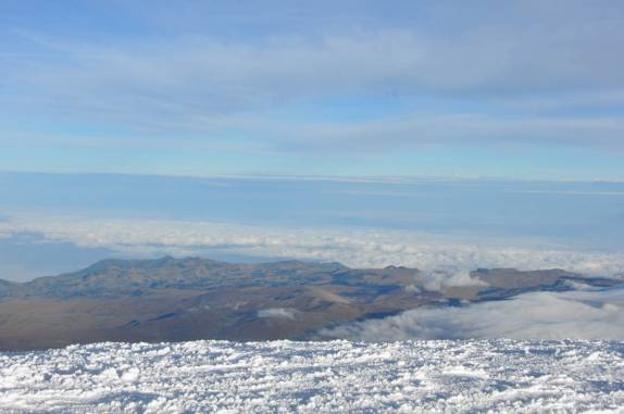 Amanhecer visto dos 6.280 metros do Ventemilla, segundo ponto mais alto do Chimborazo (Equador)